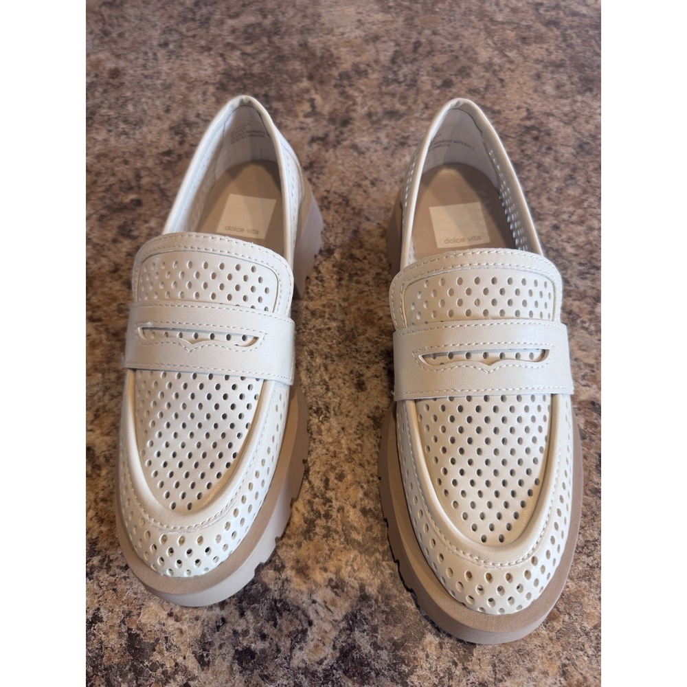 Dolce‎ Vita Manila's Ivory Nubuck Size 6 Platform Loafers Perforated Design